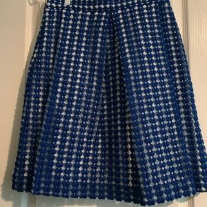 Cute blue aline pattern skirt, lined
